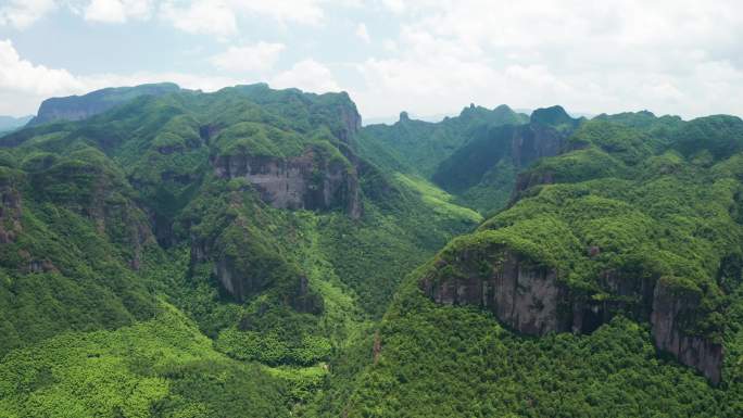 航拍浙江各地美丽的山峰