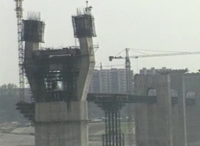重庆长江二桥施工景象