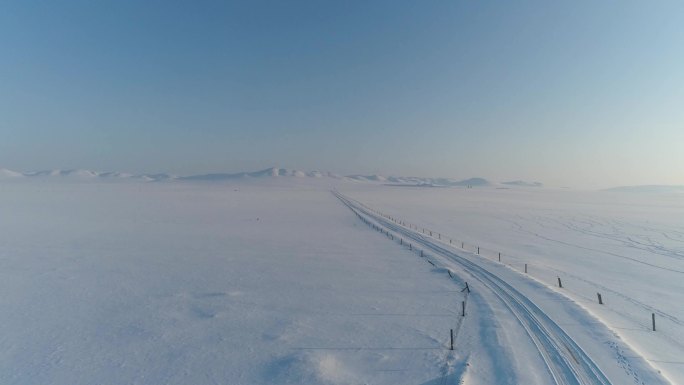空镜航拍内蒙古北方雪景公路