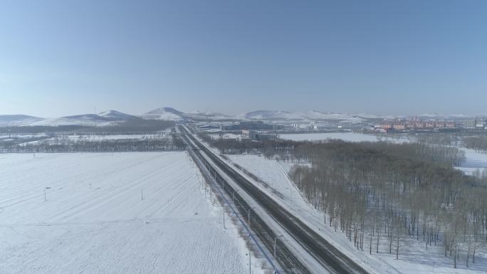 空镜航拍内蒙古北方雪景公路