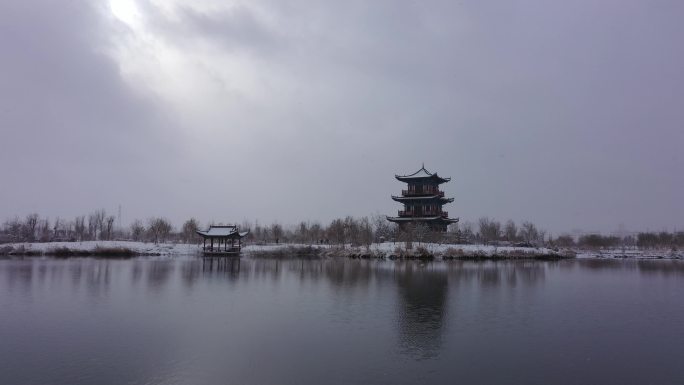 古建园林公园下雪天