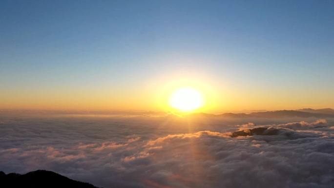 牛背山日出