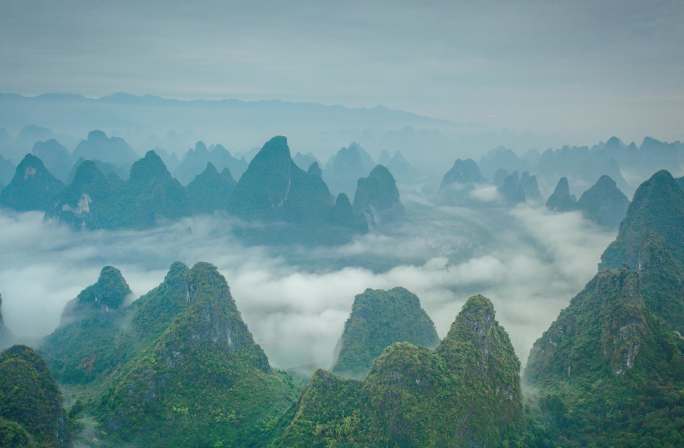 桂林绝美山水云雾风景日出航拍延时阳朔风光