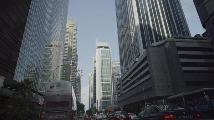 车内拍摄新加坡城市道路空境
