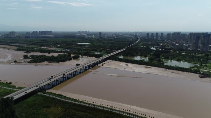 咸阳高新渭河大桥航拍4K咸阳交通宣传素材