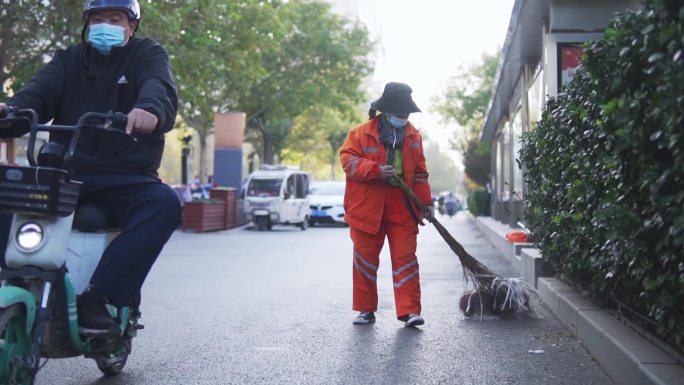 城市守护者扫地环卫工人城市创城卫生