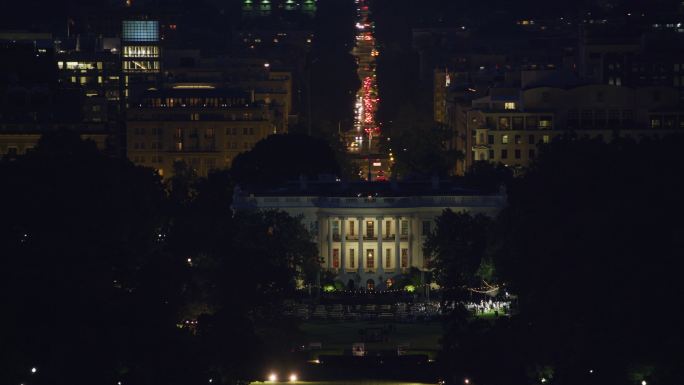 白宫夜间鸟瞰图。大景全景城市地标建筑风光