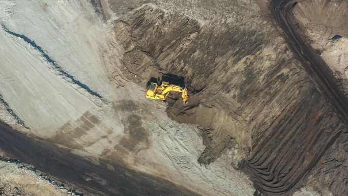 露天采石场实拍视频矿业机器矿石矿场