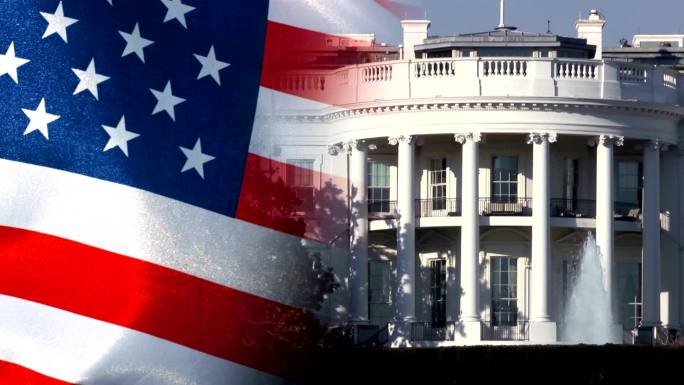 美国白宫与美国国旗