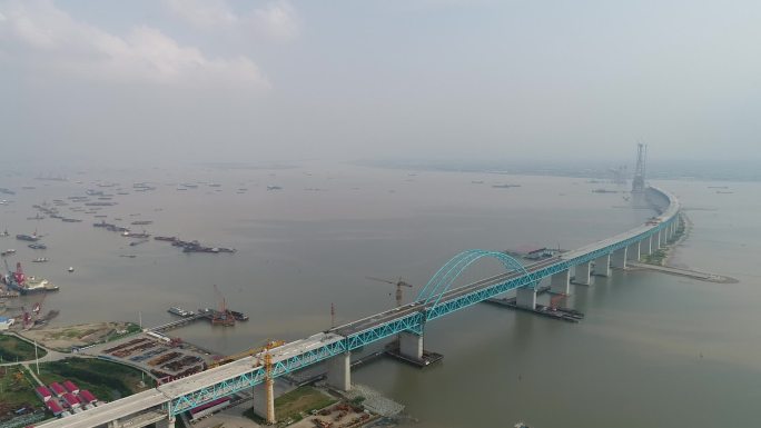 连云港港口和大桥建设6