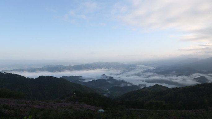 青山绿水东白湖云海原素材