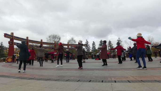 香格里拉藏族广场舞