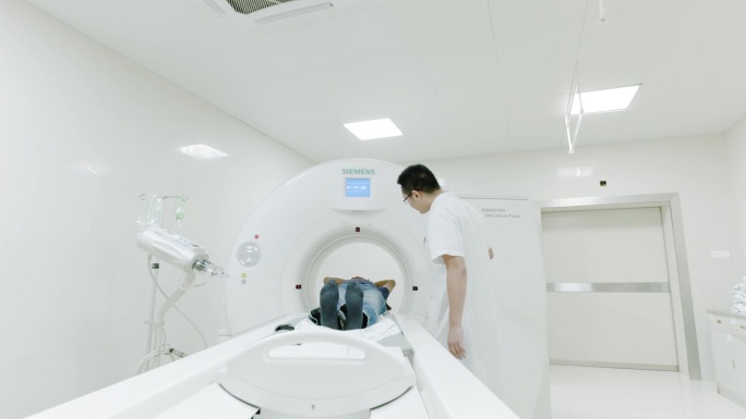 高端医疗设备CT检查全身检查体检CT扫描