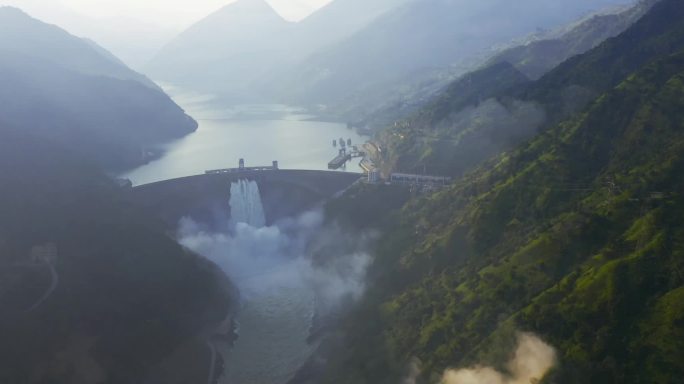 攀枝花二滩水电站泄洪美景