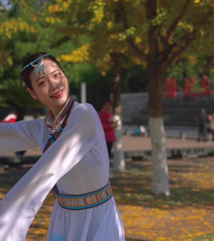民族服饰 蒙古舞蹈