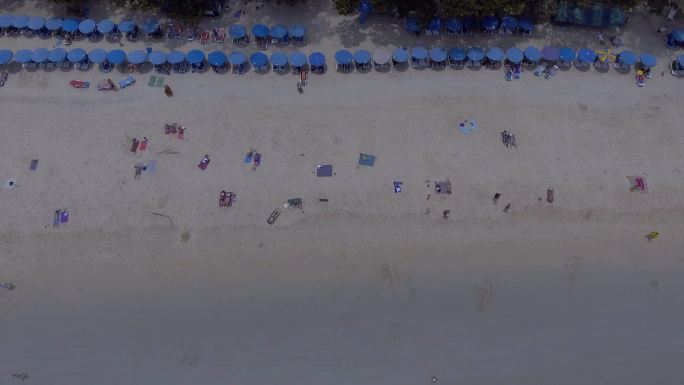 泰国旅游沙滩海滩热带海域旅游游客
