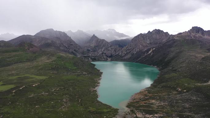 西藏姊妹湖湖泊航拍