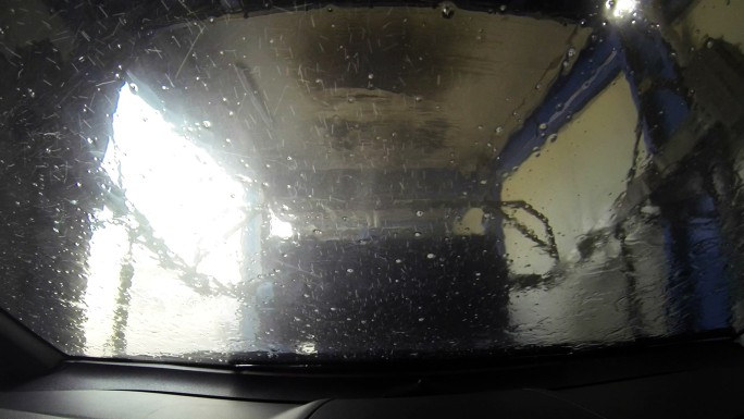 HD:洗车，内景自动化洗车清洁汽车汽车玻