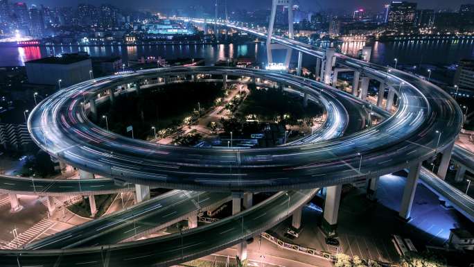 上海繁忙天桥夜间鸟瞰图