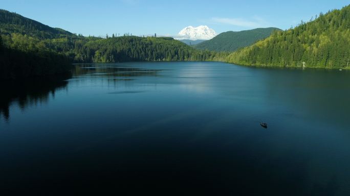 美丽的山湖风景大自然湖泊水库
