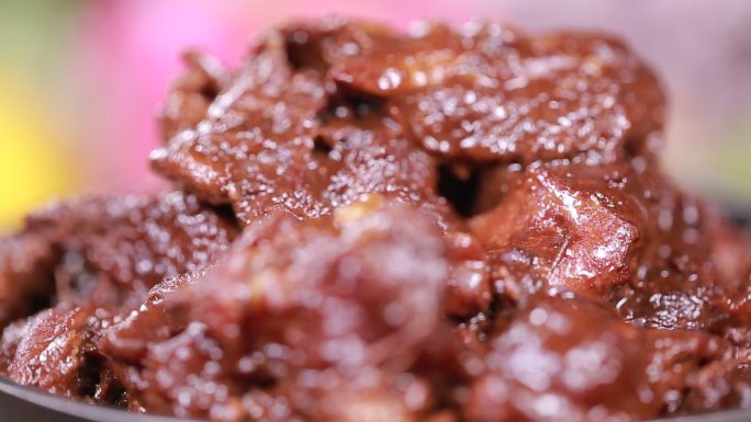 砂锅牛肉炖肉酱  (1)