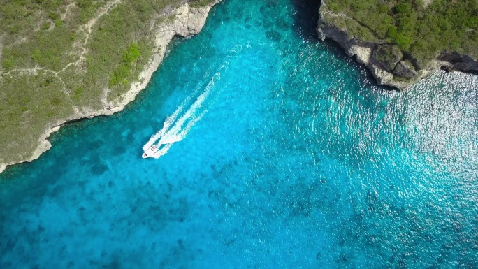 4K视频鸟瞰库拉索岛加勒比海