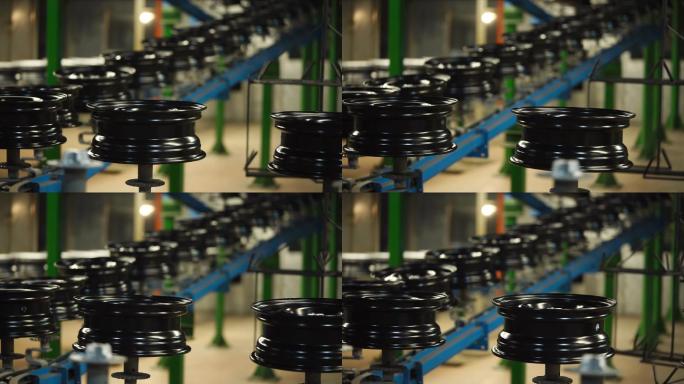 工厂里有数百个铺设轮子的移动传送带