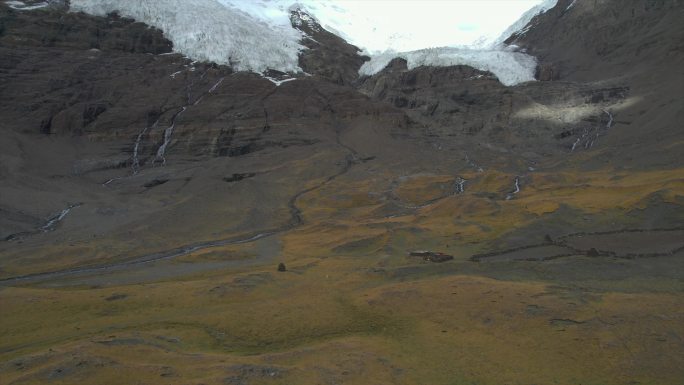 西藏卡若拉冰川雪山风光航拍