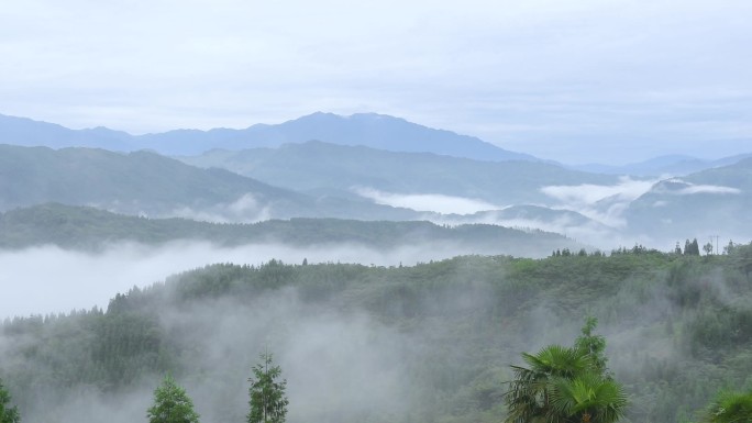 生态绿水青山群山连绵白雾雾景延时