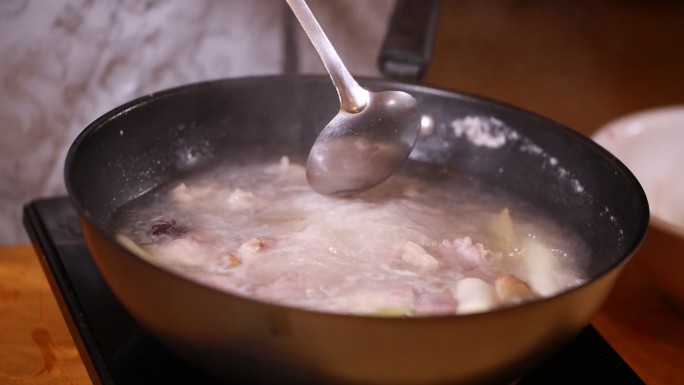 香料汆烫牛肉去血沫 (7)