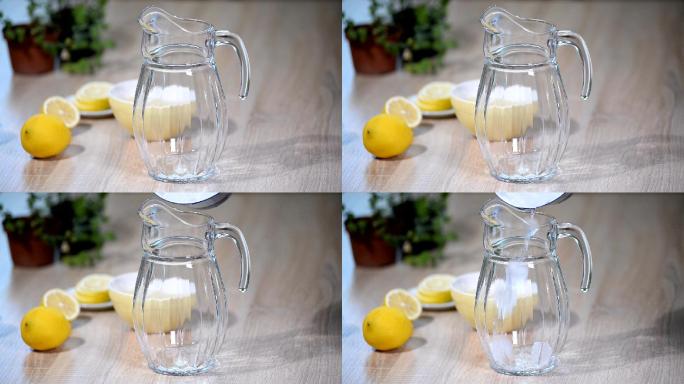 准备柠檬水饮料饮品自制透明玻璃瓶