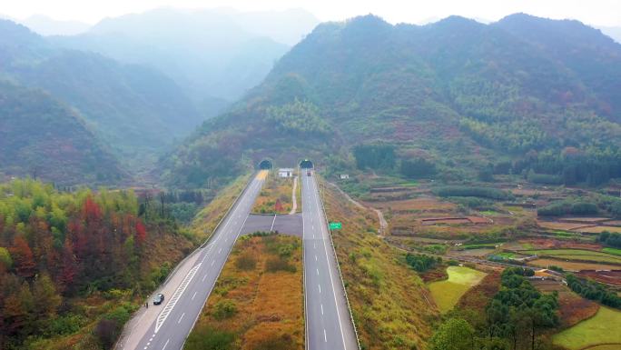 邵坪高速榔概山隧道