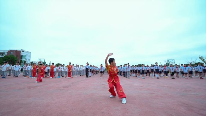 小学生武术表演