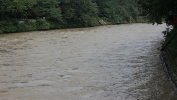 这条浑浊的河流大运河大江大河河道支流