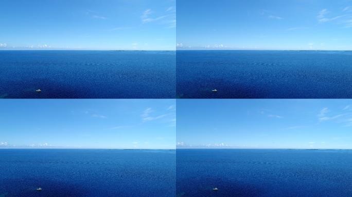 冲绳美丽的海景水天一色广袤无垠平静海面