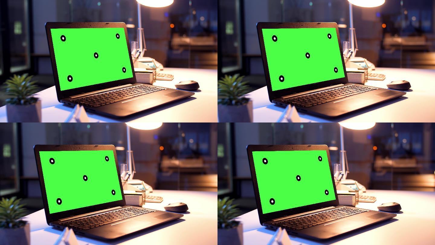 笔记本电脑与色度键绿色屏幕