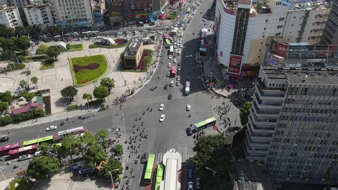 航拍广西南宁城市交通朝阳路