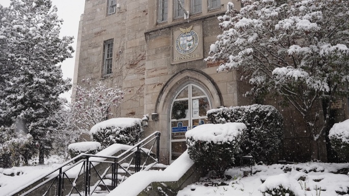 下雪的哈佛