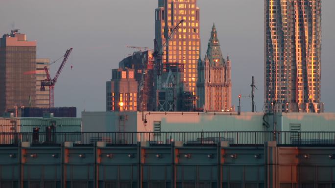 纽约市屋顶上的建筑物。