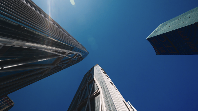 4K摩天大楼仰望360度旋转创意大气空镜