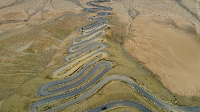 帕米尔高原盘龙古道