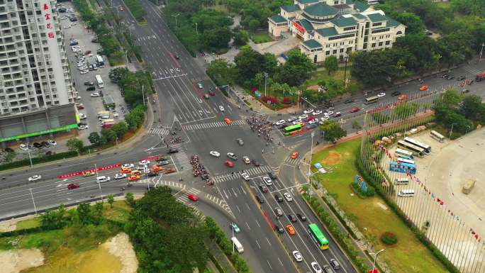 三亚城市交通街道十字路口