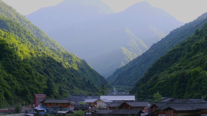 大山 春天 云雾 延时摄影