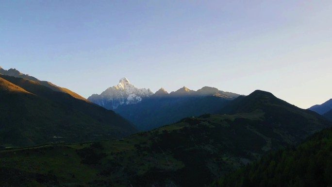 四姑娘山-延时-日出-雪山-美景