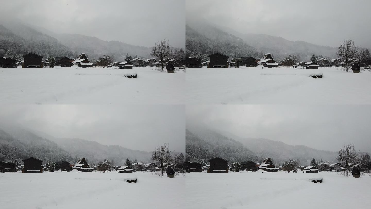 下雪的小镇被大雪覆盖