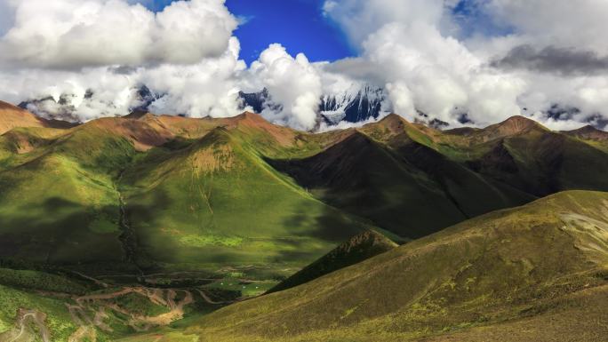 中国四川西部贡嘎山