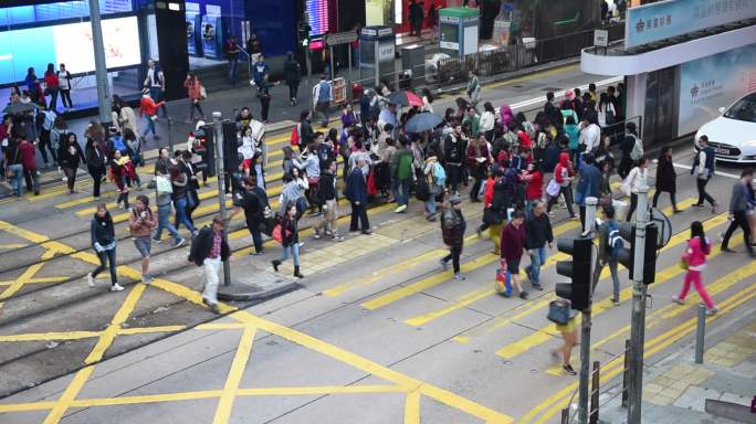 旺角街是香港一个很受欢迎的购物场所。