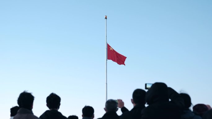 4k天安门广场人群观看升旗实拍