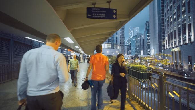 香港天桥背景十字路口实时