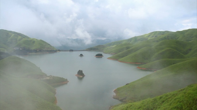 天湖山顶风景山青水秀青山绿水